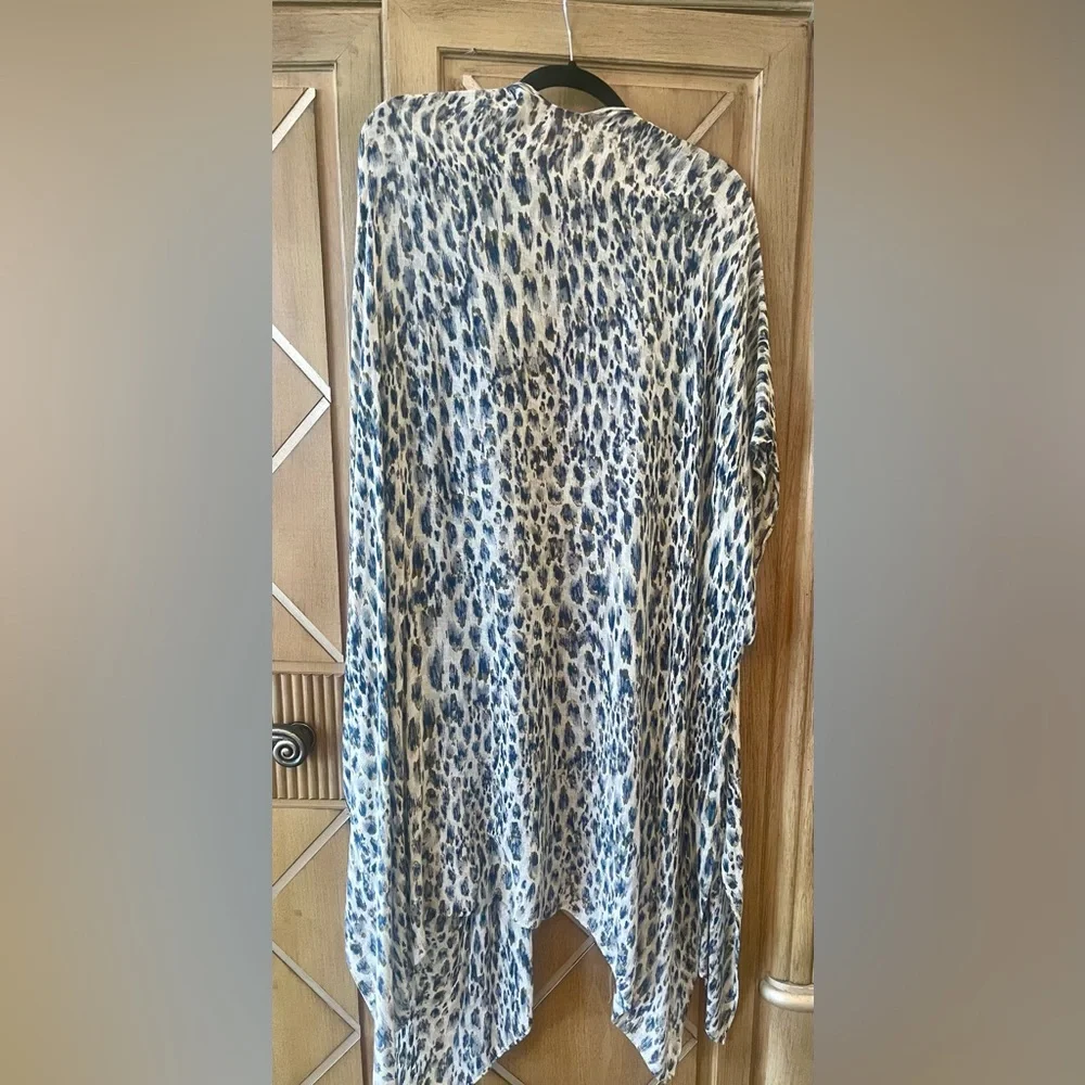 Leopard Print Kimono/Swimsuit Cover Up - Picture 2 of 3